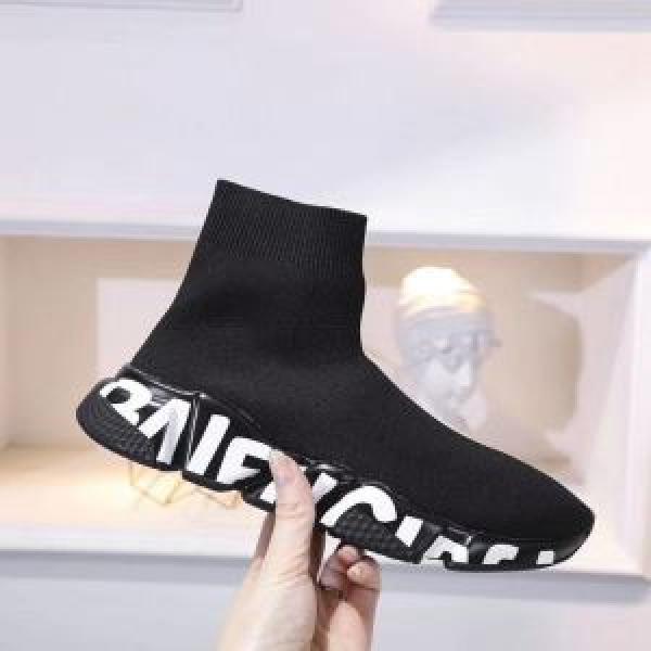 大絶賛2026春夏新作 BALENCIAGA ハイトップシューズ 主役になる存在感バレンシアガ SPEED SNEAKER GRAFFITI