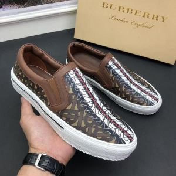 BURBERRY 2026春夏新作魅力的スニーカー/靴 大人の個性をバーバリー