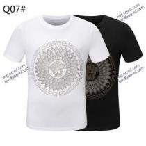存在感のある 2色可選 ヴェルサーチVERSACE 2026春夏新作 Tシャツ/半袖 大人の個性を