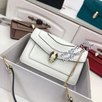 高級感を引き立てる 2026秋冬 レディースバッグ BVLGARI コピー 多色可選 ショルダーバッグ 小型 軽量 61885.472.