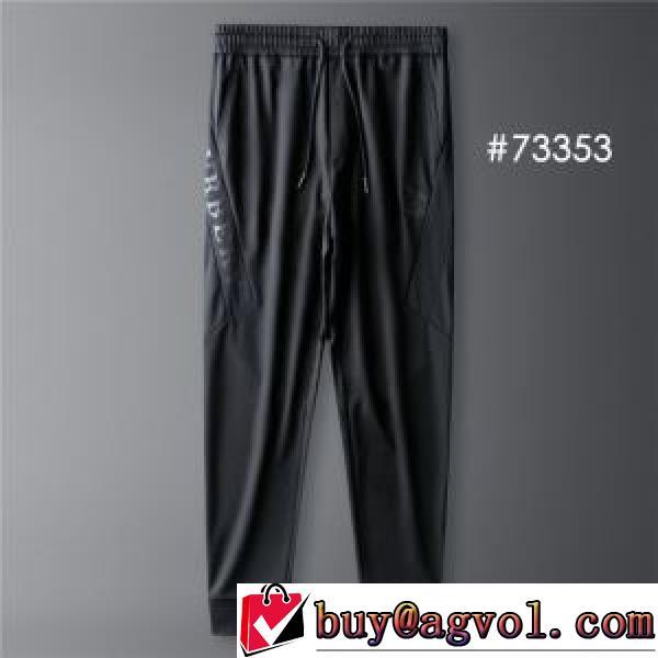 スタイルアップ効果 デニムパンツ 今買い◎得  2026AW バーバリー偽物ブランド 