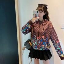 スタイリッシュな印象 2026AW ルイ ヴィトンコピー高級感ある パーカー2色可選LOUIS VUITTONコピーブランド