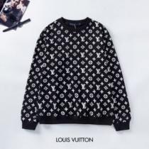 売れ筋のいい プルオーバーパーカー 2026AWルイ ヴィトンコピー激安 LOUIS VUITTONコピームダな装飾を排したデザイン  2色可選