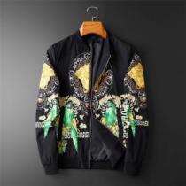 魅惑 2026AW ヴェルサーチ コピー 偽物 通販激安ブルゾン  絶対オススメ♡ VERSACE コピー