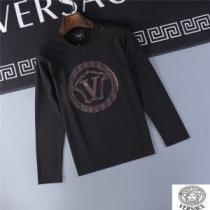 ポップ 2026AW VERSACEコピー激安  ファション性の高い 2色可選 ヴェルサーチコピー 長袖 /ロングTシャツ 