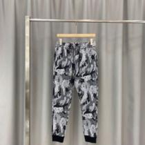  ルイ ヴィトンコピー デニムパンツ 個性的なデザ 2026AWLOUIS VUITTONブランド 偽物 通販 魔法の