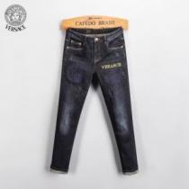 スタイルアップ効果 デニムパンツ ヴェルサーチブランド コピー  2026AW  セール中