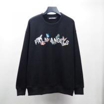 主役になる存在感 パーム エンジェルス Palm Angels コピー ブランド 2026秋冬 プルオーバーパーカー 2色可選