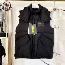 スタイリッシュな印象 2026AW ダウンジャケット メンズ MONCLERスーパーコピー 激安 光沢のある