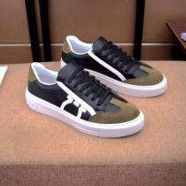 サルヴァトーレフェラガモ FERRAGAMOスーパーコピー 激安 ナチュラルな素材感 2色可選 カジュアルシューズ 最安値に挑戦 2026秋冬 