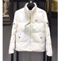 大絶賛の履き心地! ダウンジャケット 首周りもあったかい 2026秋冬  バーバリー BURBERRYスーパーコピー