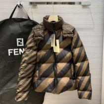 落ち着いた感覚 フェンディ FENDIブランド 偽物 通販 ダウンジャケット 2026秋冬 身体を保温できる 