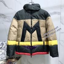 超目玉 2026秋冬 ダウンジャケット 厳しい寒さに耐える モンクレール MONCLERブランド 偽物 通販
