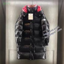 先取り 2026/2026秋冬ファッション 軽量ダウンジャケット モンクレールブランドスーパーコピー Moncler&times;Valentino 3色可選 高レベルの保温性