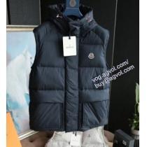 秋らしい雰囲気を作ってくれる MONCLER モンクレールスーパーコピー 激安 2026秋のファッショントレンドはこれ ダウンジャケット メンズ 定番モデルを狙いたい