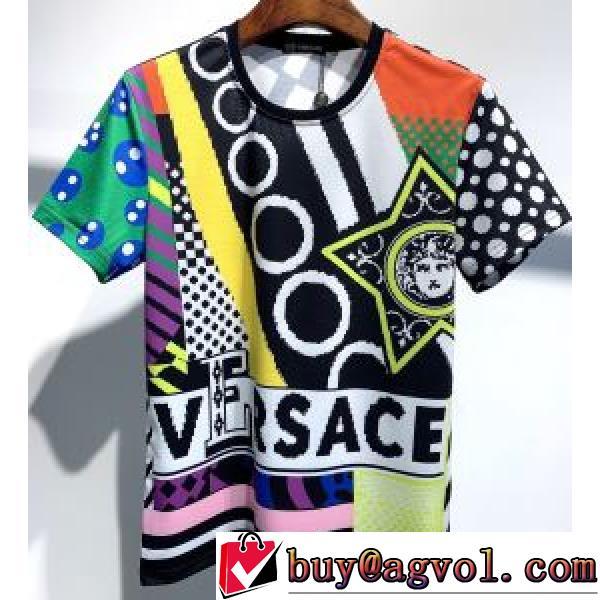 大絶賛の履き心地! ヴェルサーチVERSACE 半袖シャツ 2025春夏 ヴェルサーチスーパーコピー 激安