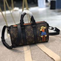 ハンドバッグ 2026春夏 斜め掛けバッグ ルイ ヴィトン LOUIS VUITTONスーパーコピー 激安 モノグラム.49..49..49.