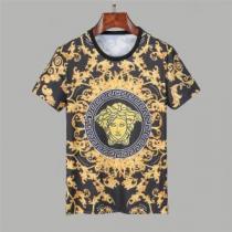 半袖シャツ 2026春夏 ヴェルサーチVERSACE 着心地抜群 VERSACEスーパーコピー 激安