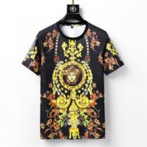 ファション性の高い 半袖シャツ VERSACEブランド コピー2026春夏 ヴェルサーチVERSACE