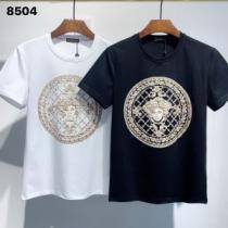 コスパ最高のプライス 半袖シャツ2色可選 ヴェルサーチVERSACE 2026春夏 VERSACEコピー ブランド