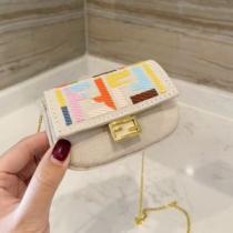 FENDIブランド 偽物 通販 フェンディ FENDI 希少価値大！ 2026春夏 レディース財布.150.