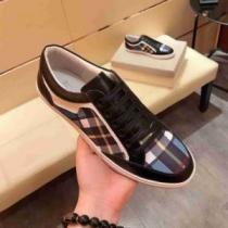 バーバリー BURBERRY 2026春夏 カジュアルシューズ  最安値に挑戦 BURBERRYブランド 偽物 通販 