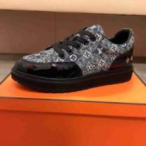 人気商品登場 LOUIS VUITTONブランド 偽物 通販 2026春夏 ルイ ヴィトン LOUIS VUITTON カジュアルシューズ 