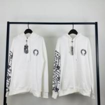 クリスチャンルブタンスーパーコピー 激安 クロムハーツ CHROME HEARTS 2026春夏 フード付きコート 大絶賛の履き心地!