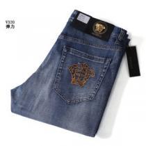 VERSACE偽物ブランド 超人気美品◆  ヴェルサーチVERSACE 格好いいデニム 2026春夏 ジーンズ