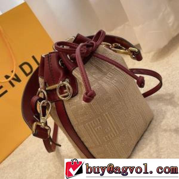 FENDIスーパーコピー フェンディ FENDI 2026春夏 2色可選 ショルダーバッグ ポップ 斜め掛けバッグ.150.