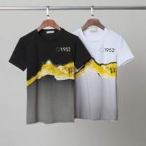 モンクレール MONCLER 2色可選 おすすめ/オススメ 半袖Tシャツ MONCLERブランド 偽物 通販 2026春夏