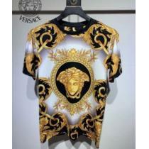 VERSACEブランド 偽物 通販 半袖Tシャツ ヴェルサーチVERSACE セール中 2026春夏