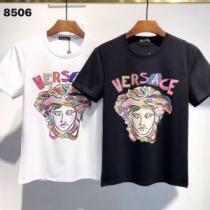 半袖Tシャツ 2026春夏 【激安】 VERSACEスーパーコピー 激安 2色可選 ヴェルサーチVERSACE