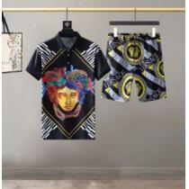 VERSACEブランドコピー 2色可選 半袖Tシャツ 上下セット ヴェルサーチVERSACE 2026春夏 美品！