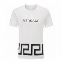 VERSACEブランド 偽物 通販 2色可選 高級感溢れるデザイン 半袖Tシャツ ヴェルサーチVERSACE 2025春夏
