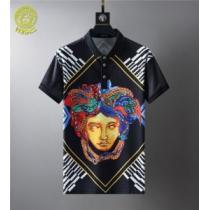 VERSACEブランドコピー 2色可選 半袖Tシャツ ヴェルサーチVERSACE 2026春夏 注目のアイテム