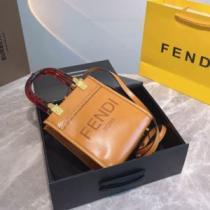 FENDIコピーブランド フェンディ FENDI 2026春夏 ショルダーバッグ ハンドバッグ 斜め掛けバッグ 希少 3色可選.150.