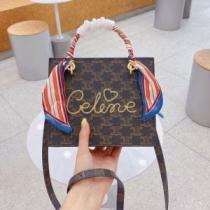 斜め掛けバッグ ハンドバッグ ショルダーバッグ セリーヌ CELINE ◆モデル愛用◆ 2026春夏 2色可選 CELINEスーパーコピー.352.