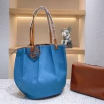 ロエベ LOEWE 完売品！LOEWEコピーブランド 2026春夏 ショルダーバッグ ハンドバッグ メッセンジャーバッグ.148.