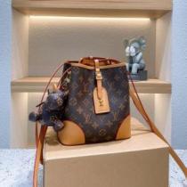 2026春夏 LOUIS VUITTONコピー ◆モデル愛用◆ ルイ ヴィトン LOUIS VUITTON ショルダーバッグ リュック、バックパック .49..49..49.
