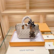ルイ ヴィトン LOUIS VUITTON ショルダーバッグ ハンドバッグ 斜め掛けバッグ 首胸ロゴ 2026春夏 LOUIS VUITTONブランドスーパーコピー.49..49..49.