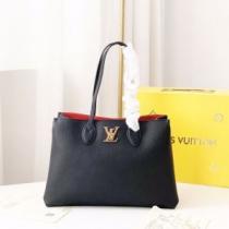 2026春夏 LOUIS VUITTONコピー ショルダーバッグ ハンドバッグ M57345 LOCKMEバッグ 38x26.5x13cm おすすめ/オススメ 3色可選 ルイ ヴィトン LOUIS VUITTON.49.