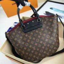 LOUIS VUITTONブランドコピー 斜め掛けバッグ ハンドバッグ M11015 30x26x12cm ショルダーバッグ ルイ ヴィトン LOUIS VUITTON 2026春夏 格安！3色可選.49.