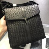 BOTTEGA VENETAスーパーコピー ショルダーバッグ ハンドバッグ 人気激売れ 2026春夏 ボッテガ ブランド BOTTEGA VENETA.61.
