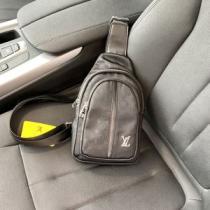 LOUIS VUITTONコピー ブランド 2026春夏 プレゼントに 斜め掛けバッグ ミニ財布 ルイ ヴィトン LOUIS VUITTON.45.