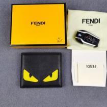 フェンディ FENDI チェーンウオレット 紙幣入れ 多機能 財布/ウォレット 2025春夏 プレゼントに FENDIスーパーコピー 代引.506.
