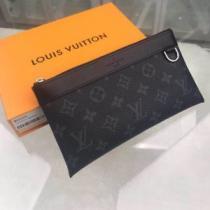 LOUIS VUITTONコピー 魅力的 2026春夏 M44323 チェーンウオレット 二つ折り財布 爆買いセール ルイ ヴィトン LOUIS VUITTON 20x10x1.2cm.153.
