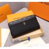 爆買いセール 財布 チェーンウオレット 2026春夏 19.5x10x2.5cm LOUIS VUITTONスーパーコピー 激安 ルイ ヴィトン LOUIS VUITTON 上質 大人気！M74917.153.