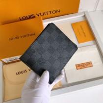 M60930 大人気☆NEW!! ルイ ヴィトン LOUIS VUITTON 2026春夏 二つ折り財布 11.5x9cm LOUIS VUITTONコピー ブランド 3色可選 爆買いセール 紙幣入れ.153.