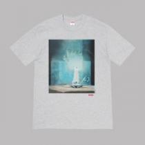 シュプリーム supreme 21SS Fuck Tee 半袖Tシャツ 男女兼用 芸能人に愛用者続出 SUPREMEコピー 2色可選 汚い言葉ろうそくの煙キャンドルの光油絵半袖男女Tシャツ
